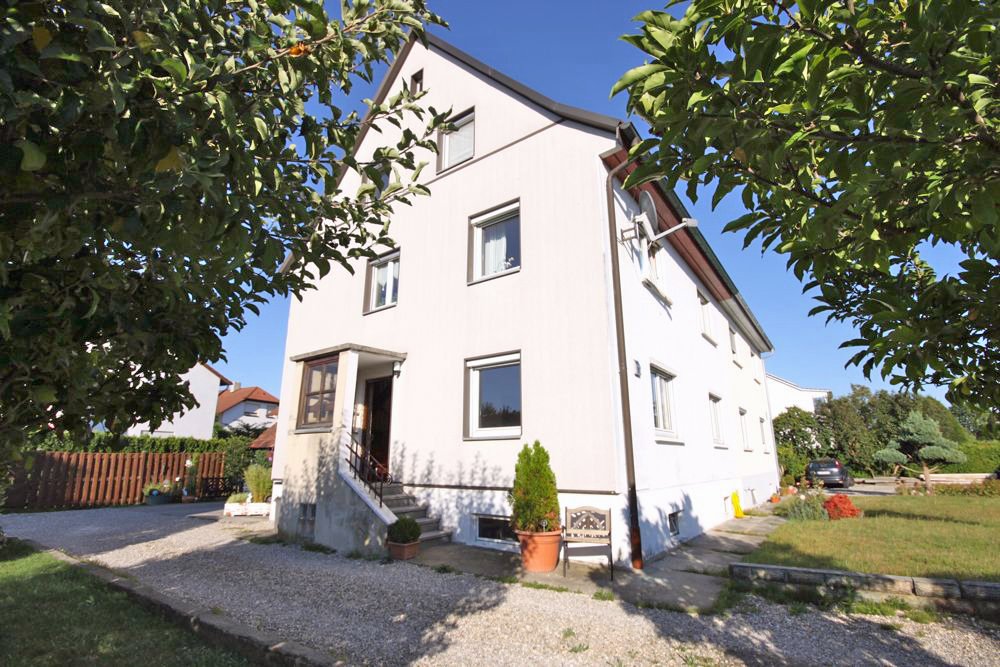 Foto Doppelhaush�lfte in Erbach/Dellmensingen
