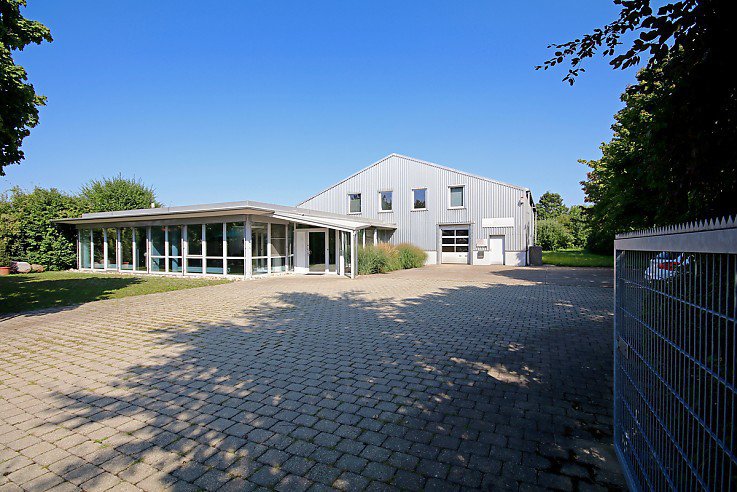Foto Gewerbeanwesen in V�hringen