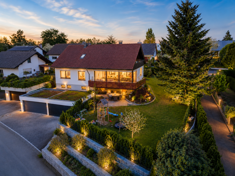 Unverbindliche kreative KI-Visualisierung, dienen ausschlie�lich der visuellen Inspiration Einfamilienhaus Erbach