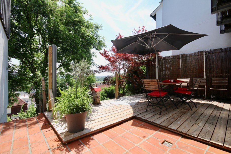 Terrasse Doppelhaush�lfte Erbach
