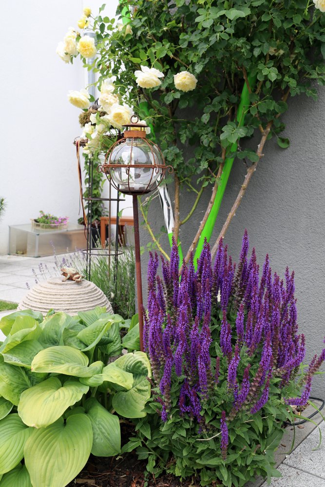 liebevoll angelegter Garten Einfamilienhaus Neu-Ulm