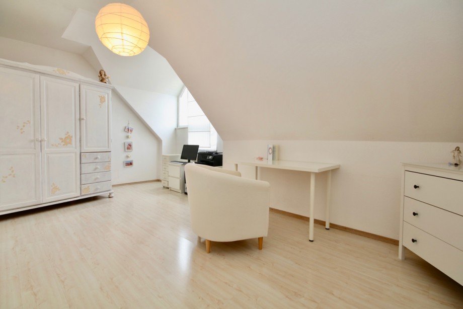 Zimmer Mehrfamilienhaus Allmendingen