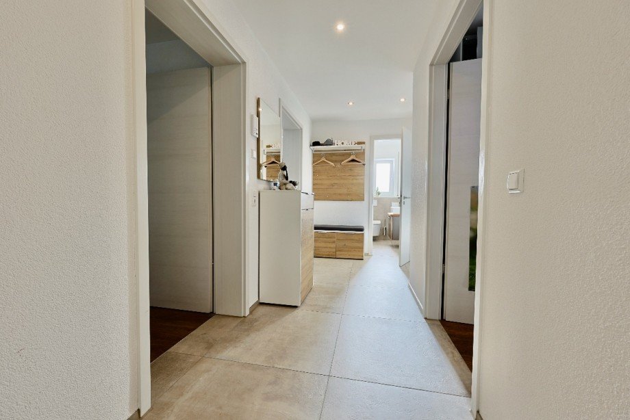 Flur mit Garderobe Wohnung Langenau