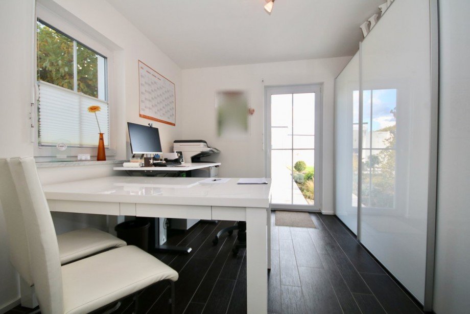 Zimmer EG Einfamilienhaus Nerenstetten