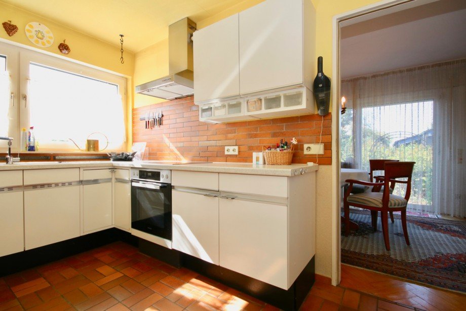 K�che mit Zugang zum Esszimmer Einfamilienhaus Erbach