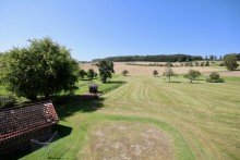 Aussicht Zweifamilienhaus mit gro�er Garagenhalle in traumhafter Naturlage