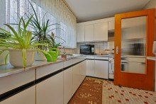 K�che Wohnung EG Massives Zweifamilienhaus im Herzen von Erbach/Dellmensingen mit 2 Grundst�cken.
