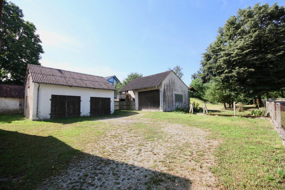 Grundst�ck mit Nebengeb�uden Bauernhaus Ulm