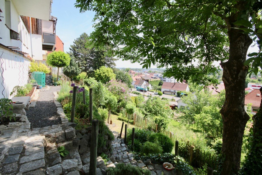 Garten Doppelhaush�lfte Erbach