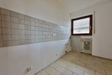 Wohnung OG Gepflegtes Dreifamilienhaus zur Kapitalanlage oder Selbstbezug in Erbach/Dellmensingen