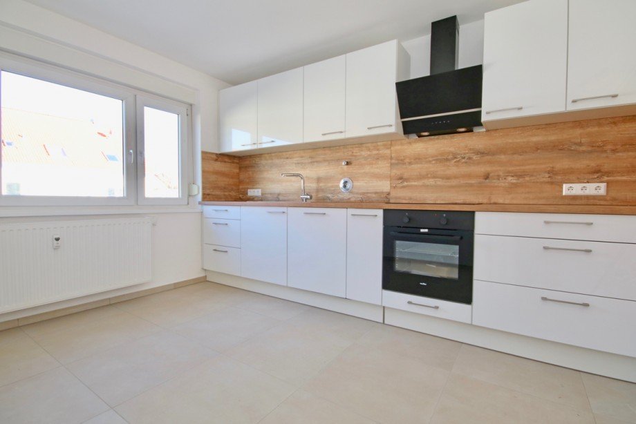 K�che inklusive nagelneuer EBK Wohnung Senden