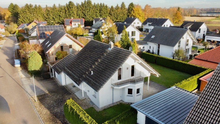 sehr sch�ne Wohnlage Erbach Einfamilienhaus Wohnen in ruhiger und kinderfreundlicher Lage von Erbach/Ersingen