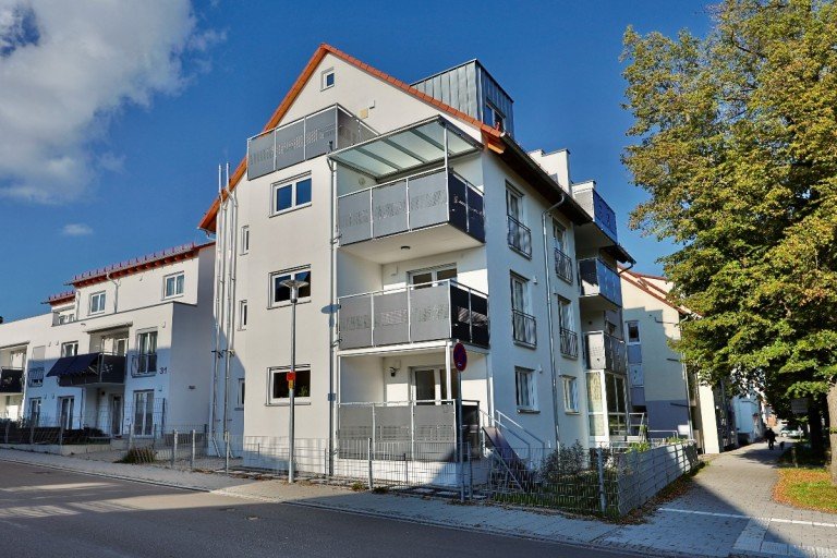 Hausansicht Langenau Wohnung Wohnen in sch�ner Innenstadtlage inklusive Garten und Tiefgaragenstellplatz