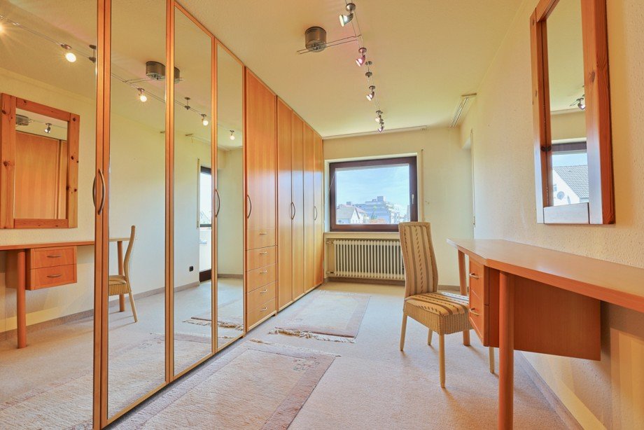 Zimmer im OG Reihenmittelhaus Neu-Ulm