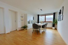 Wohnung DG Gepflegtes Dreifamilienhaus zur Kapitalanlage oder Selbstbezug in Erbach/Dellmensingen