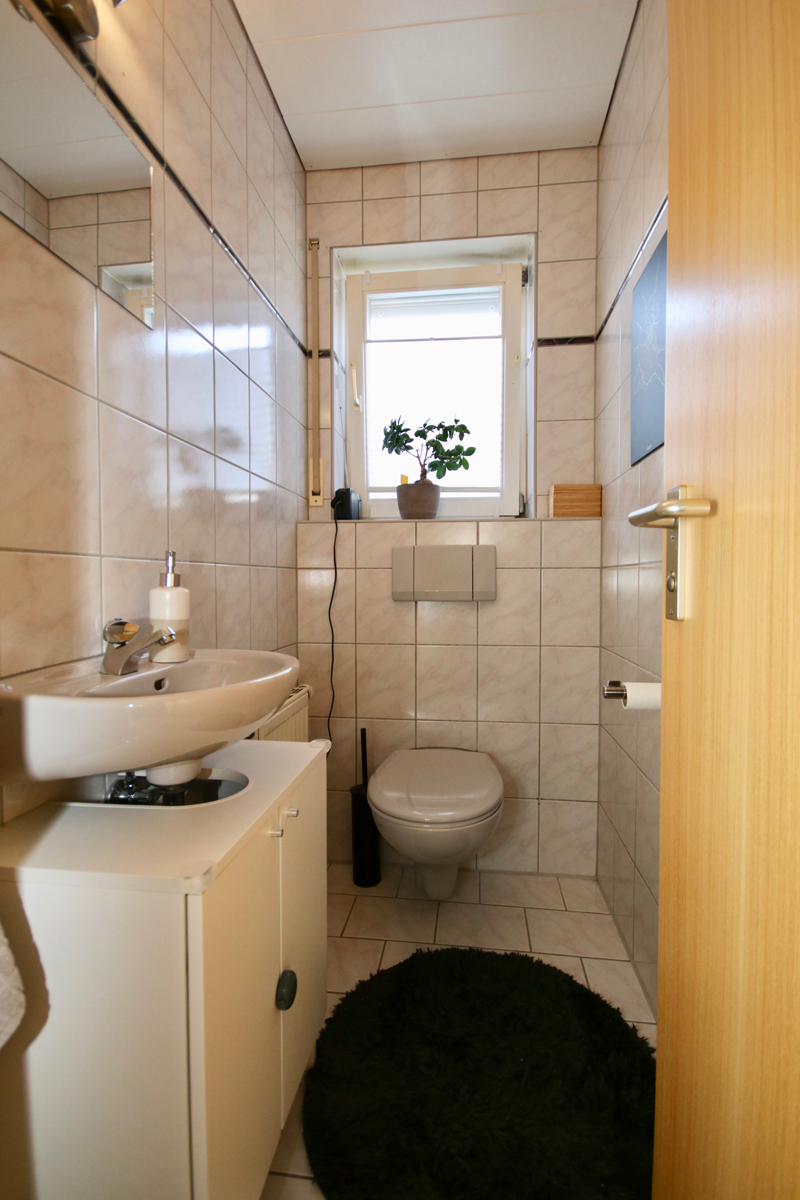 separates WC Wohnung V�hringen