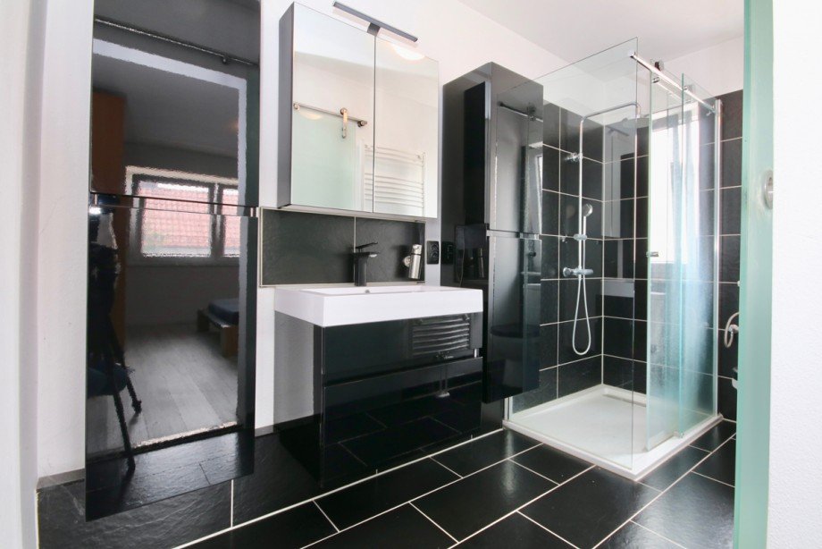 MFH Wohnung OG Mehrfamilienhaus V�hringen