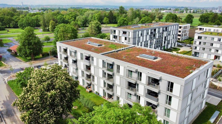 Wohnen im Gr�nen Neu-Ulm Wohnung Neuwertige 3,5-Zi. Wohnung inklusive TG- und Au�enstellplatz