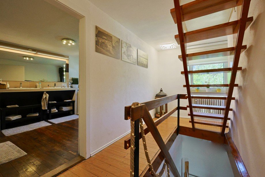 DHH rechts - OG Einfamilienhaus Erbach