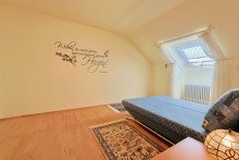 Zimmer im DG Gro�z�giges Reihenhaus inklusive Garage in beliebter Lage von Neu-Ulm/Pfuhl