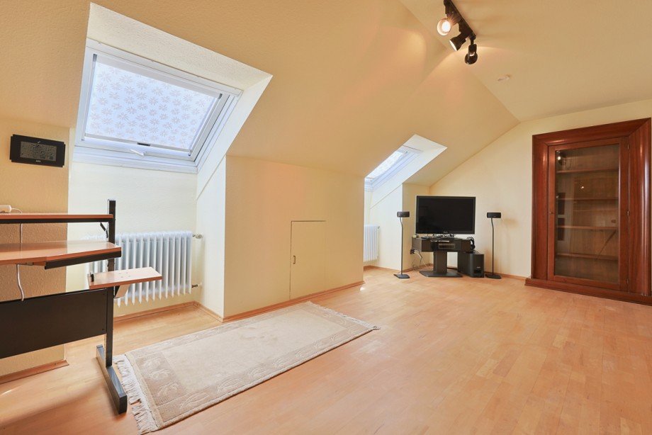 Zimmer im DG Reihenmittelhaus Neu-Ulm