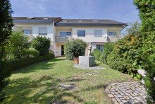 Au�enansicht Gro�z�giges Reihenhaus inklusive Garage in beliebter Lage von Neu-Ulm/Pfuhl