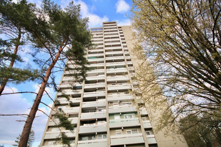 Au�enansicht Neu-Ulm Etagenwohnung Chice 4-Zimmer-Wohnung mit herrlicher Aussicht