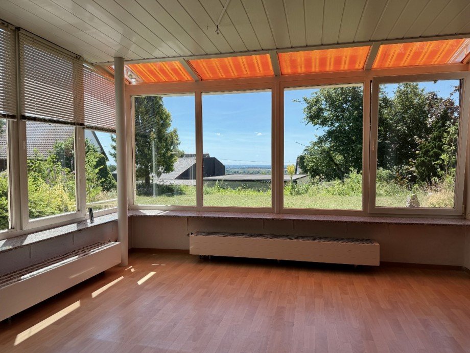 Wintergarten ELW mit Aussicht Einfamilienhaus Erbach