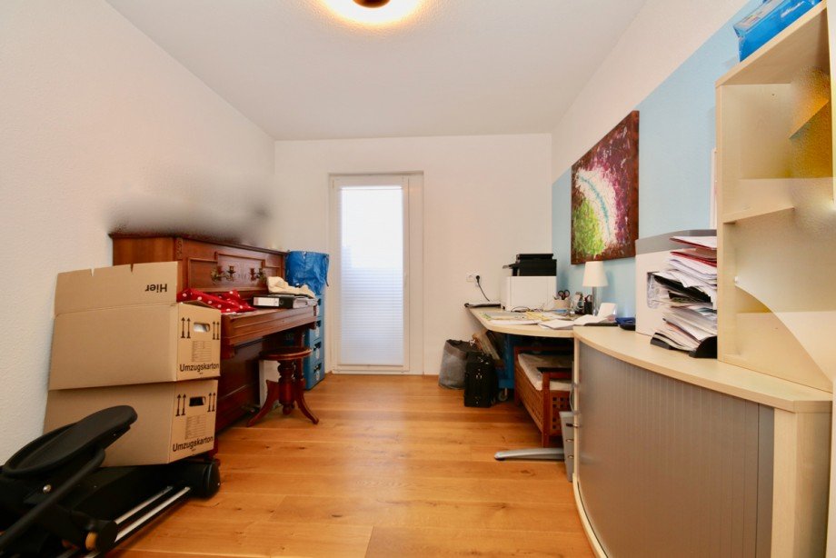 Zimmer mit Balkon Etagenwohnung Neu-Ulm