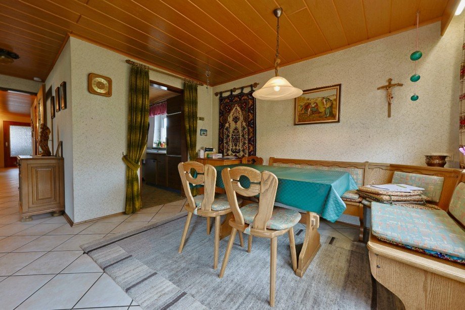 Essbereich im EG Zweifamilienhaus Schelklingen