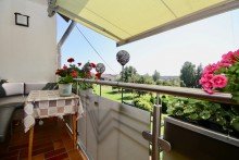 OG Balkon Zweifamilienhaus mit gro�er Garagenhalle in traumhafter Naturlage
