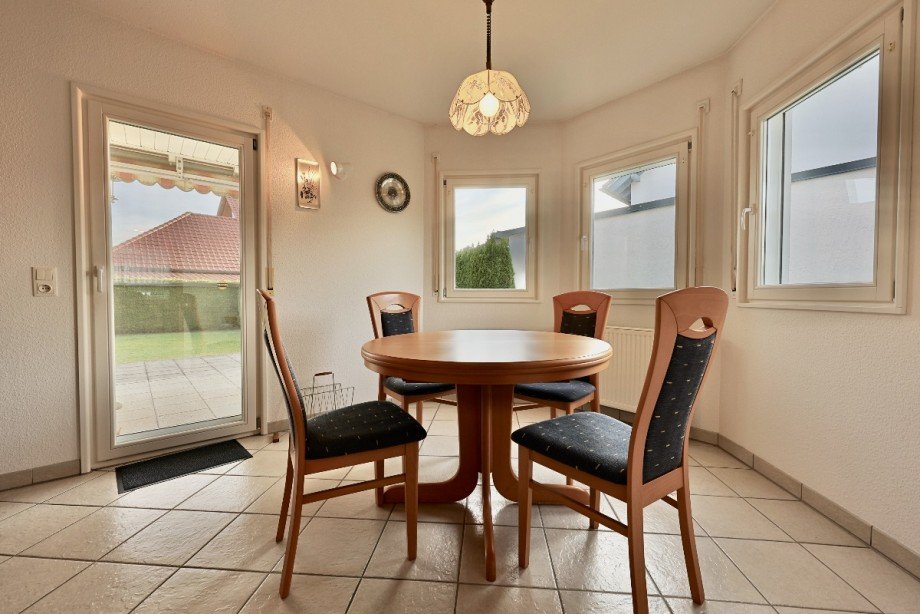 Essbereich mit Terrassenzugang Einfamilienhaus Erbach