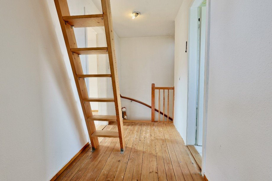 Flur im OG Doppelhaush�lfte Erbach