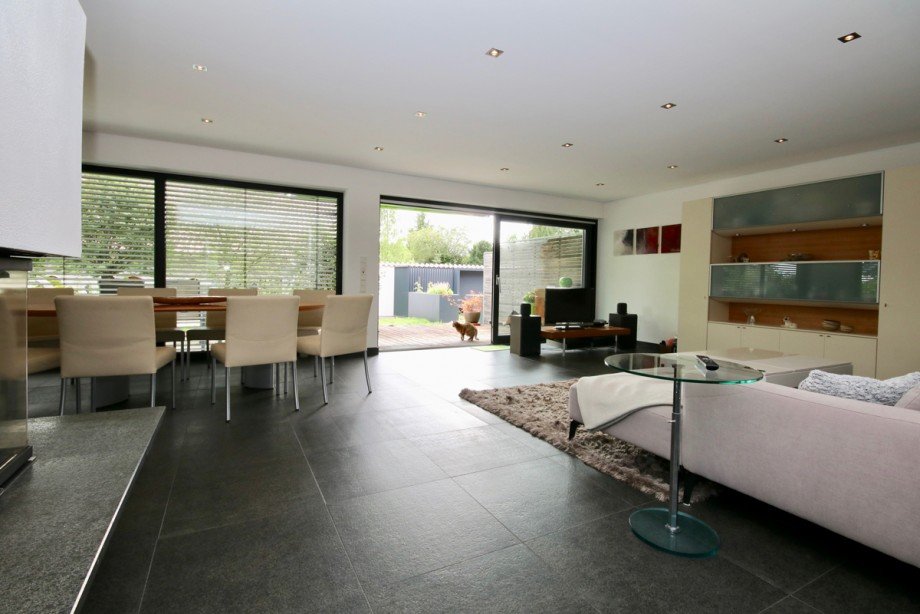 Wohn-/Essbereich Doppelhaush�lfte Ulm