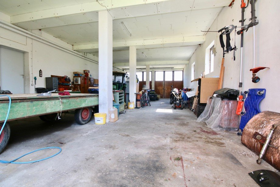 Erdgeschoss Garagenhalle/Werkstatt Zweifamilienhaus Blaubeuren