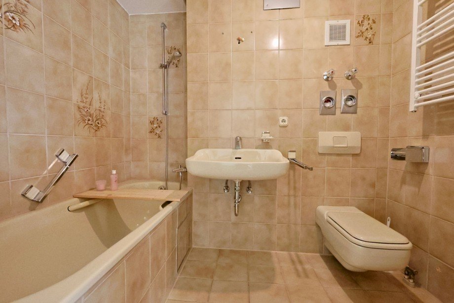 Bad Dachgeschosswohnung Ulm