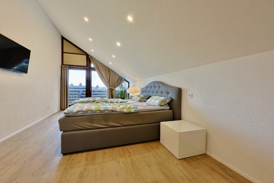 Schlafzimmer im DG Einfamilienhaus Erbach