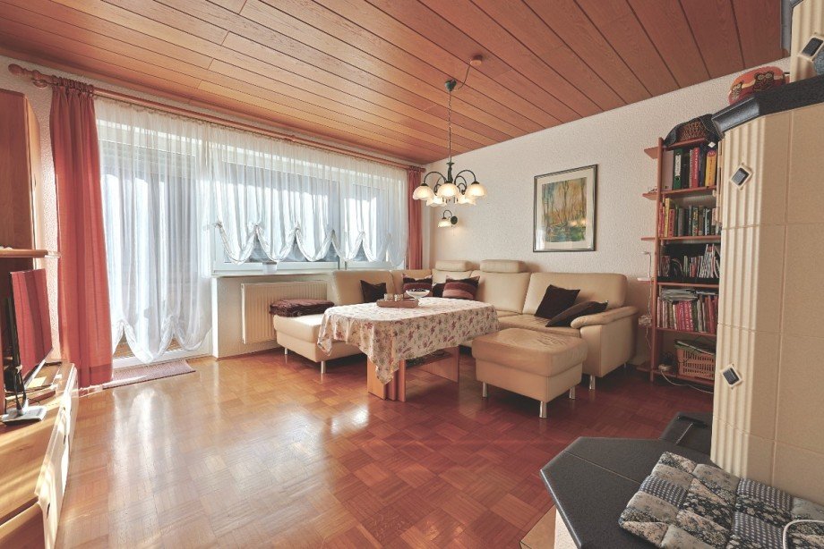 Wohnzimmer Wohnung OG Zweifamilienhaus Erbach