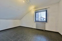 Zimmer Gem�tliche Dachgeschosswohnung in ruhiger Lage