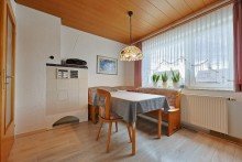 Esszimmer Wohnung OG Massives Zweifamilienhaus im Herzen von Erbach/Dellmensingen mit 2 Grundst�cken.