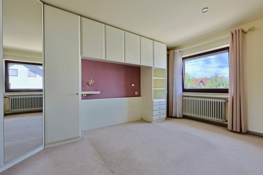 Zimmer im OG Reihenmittelhaus Neu-Ulm