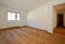 Zimmer Sch�ne 2-Zimmerwohnung - 3-Zimmerwohnung m�glich!