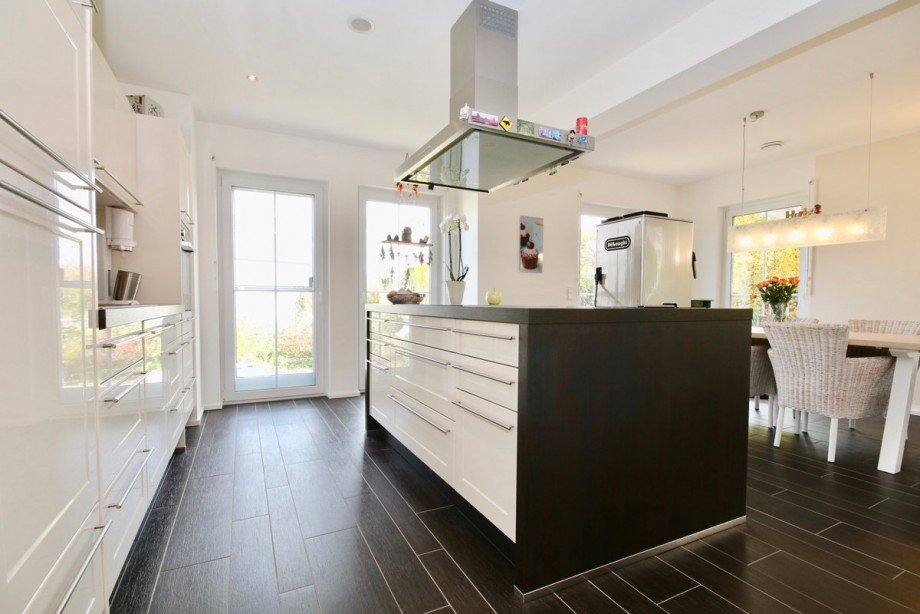 Einbauk�che inklusive Einfamilienhaus Nerenstetten