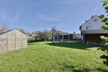 Grundst�ck Massives Zweifamilienhaus im Herzen von Erbach/Dellmensingen mit 2 Grundst�cken.